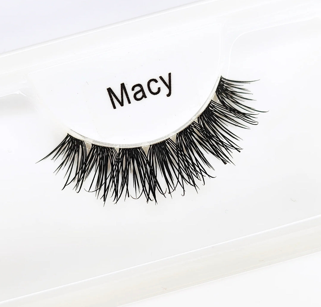 Macy - The Full Glam Volume Lash