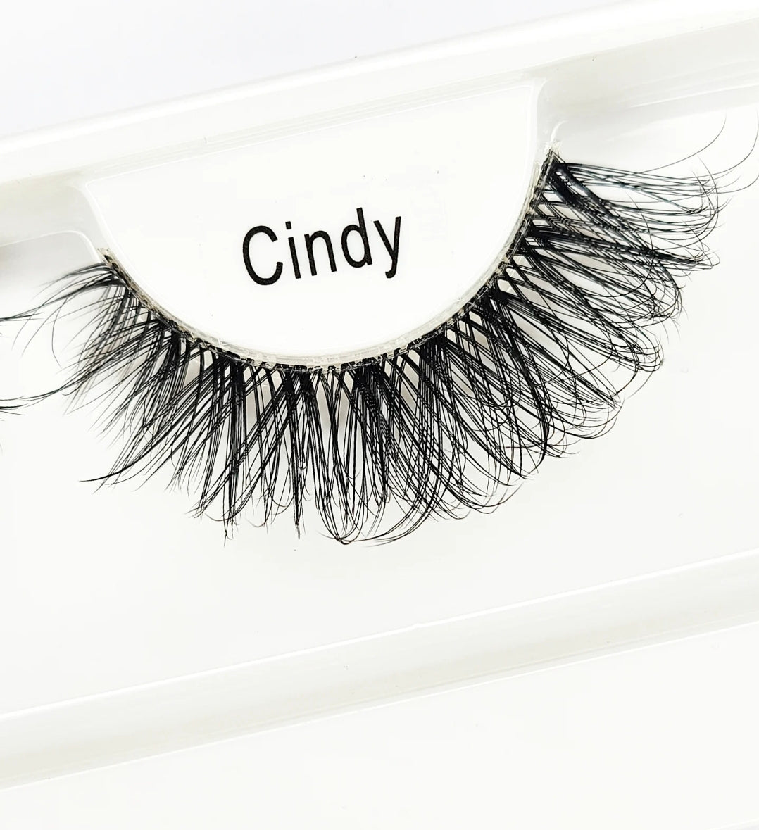 Cindy - The Soft Russian Lash
